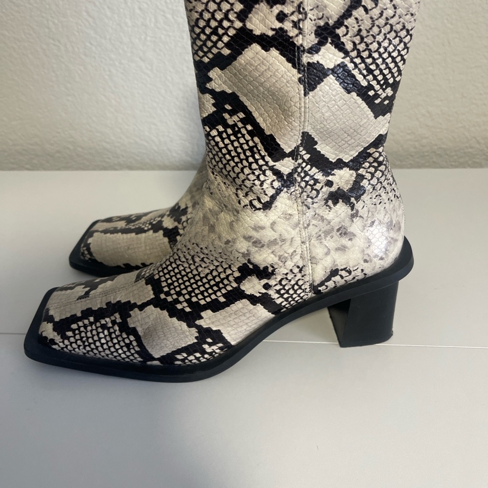 ZARA Snakeskin Block Heel Ankle Boots • Black & Cream • EU 41 / US 10 - Picture 3 of 8